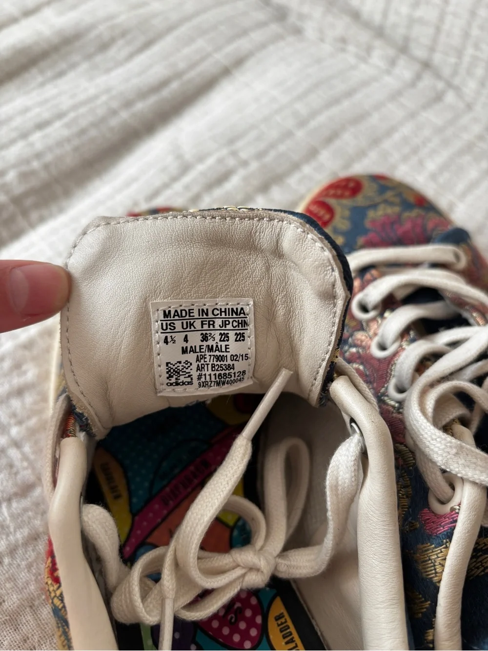 Rare adidas jacquard Navy Floral Embroidered Sneakers Pharrell Williams